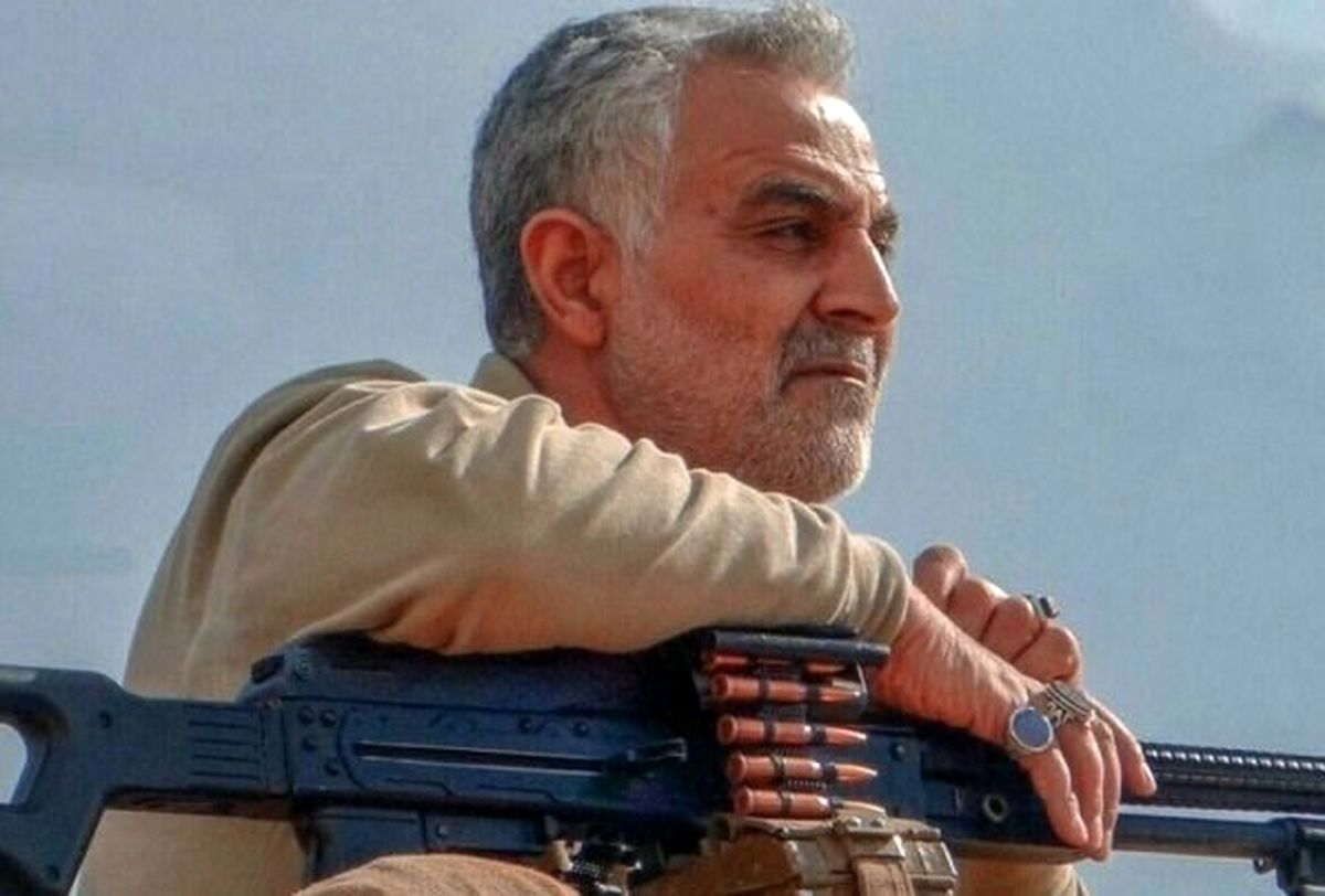  تصاویر شادی مردم در مزار شهید سلیمانی