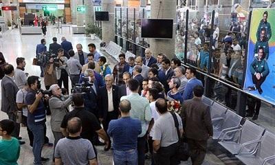 عکس/ داوران ایرانی فینال مسابقات فوتبال المپیک ریو ۲۰۱۶ به کشوربازگشتند