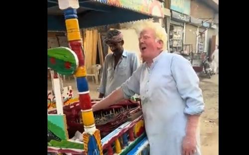 بدل ترامپ که روی گاری بستنی می‌فروشد! 