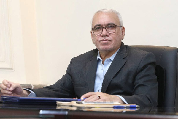 فتح اله زاده :بازداشت نشده‌ام