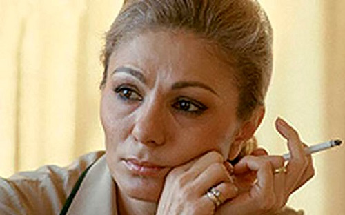 فرح پهلوی در فساد با این ملکه رقابت می‌کرد!