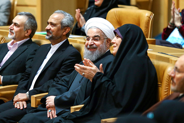  بررسی عملکرد معاونت امور زنان دولت تدبیروامید
