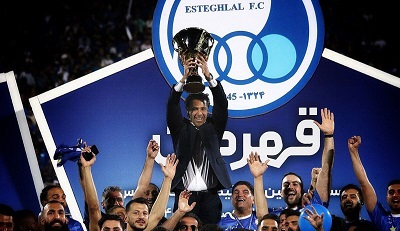 حمله سرمربی و سرپرست پرسپولیس به استقلال/ استقلال صدر جدول رفت