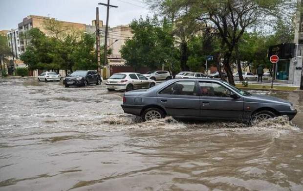 اولین تصاویر از بارش شدید باران در قشم