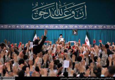  رهبر انقلاب در دیدار هزاران نفر از بسیجیان