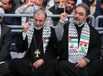  رهبر انقلاب در دیدار هزاران نفر از بسیجیان