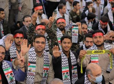  رهبر انقلاب در دیدار هزاران نفر از بسیجیان