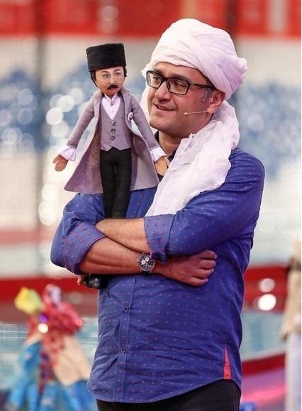 «مندیل» بر سر رامبد جوان/عکس