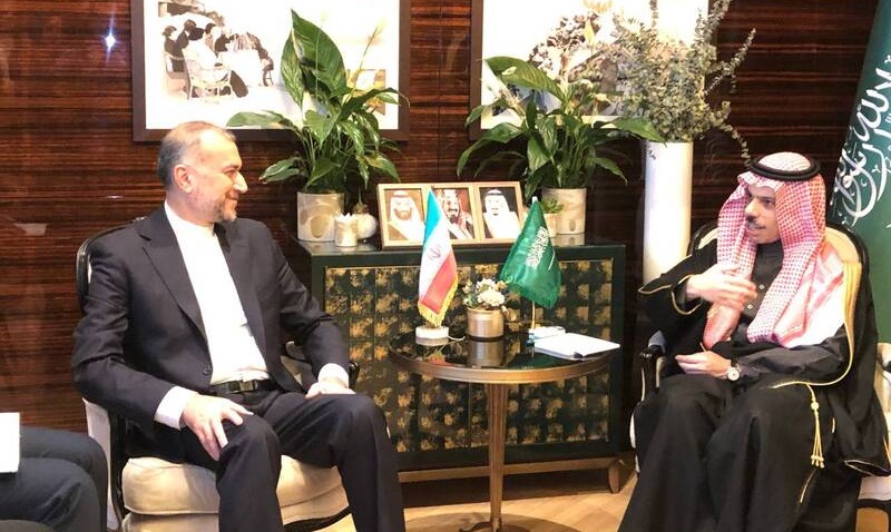 دیدار امیرعبداللهیان با وزیر خارجه عربستان در ژنو