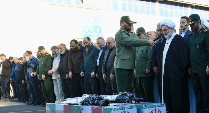 خاکسپاری پیکر شهید گمنام در گیلان