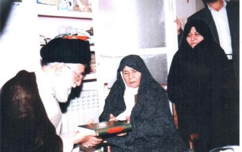 ماجرای خنده حاج قاسم از رفتار مادر شهید