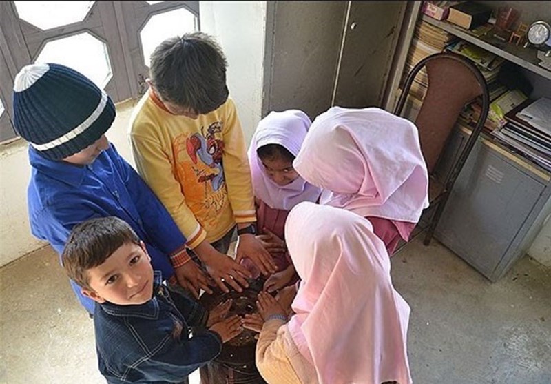 استفاده از بخاری چکهای در مدارس ممنوع/ سیستم گرمایشی ۵۱۰۰۰ کلاس درس باید استاندارد شود استفاده از بخاری چکهای در مدارس ممنوع/ سیستم گرمایشی ۵۱۰۰۰ کلاس درس باید استاندارد شود