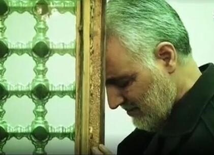 حظه اعلام شهادت حاج قاسم سلیمانی در حرم رضوی+فیلم