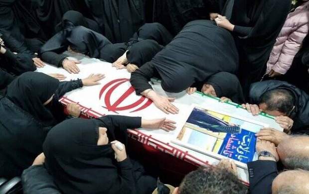 بی تابی مادران شهید حادثه تروریستی کرمان