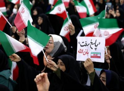 عکس/ سخنرانی رئیسی در جمع مردم زنجان