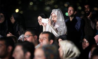 عکس/ 500 زوج جوان در برج میلاد جشن ازدواج گرفتند