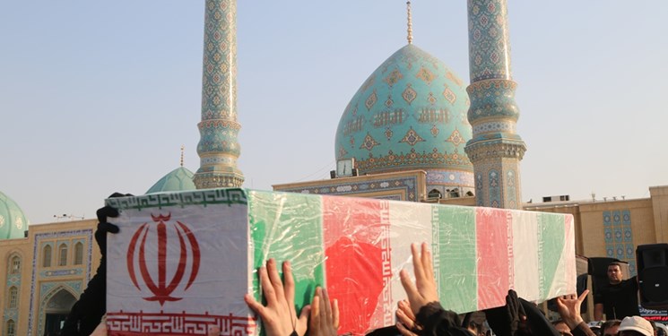  تدفین پیکر 5 شهید گمنام در مسجد جمکران