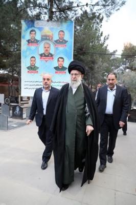 حضور رهبر انقلاب در مرقد امام و گلزار شهدای بهشت زهرا