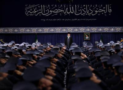 تصاویر دیدار جمعی از فرماندهان نیروی هوایی ارتش با فرمانده کل قوا