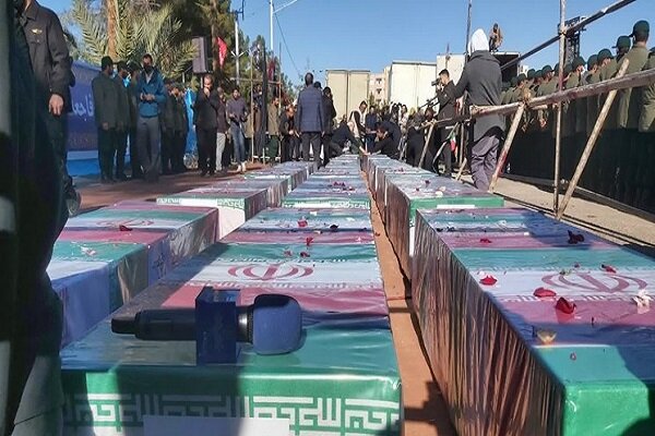 فیلم/ مراسم چهلمین روز شهادت شهدای حادثه تروریستی ۱۳ دی کرمان
