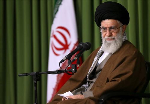 جمعی از خانواده‌های شهدای منا با امام خامنه‌ای دیدار کردند 