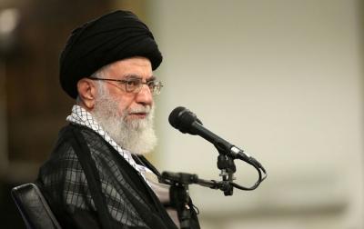 عکس/ دیدار خانواده‌های شهدای منا، مسجدالحرام و حج سال ۶۶ بارهبر انقلاب