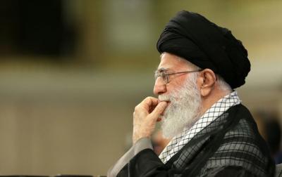 عکس/ دیدار خانواده‌های شهدای منا، مسجدالحرام و حج سال ۶۶ بارهبر انقلاب