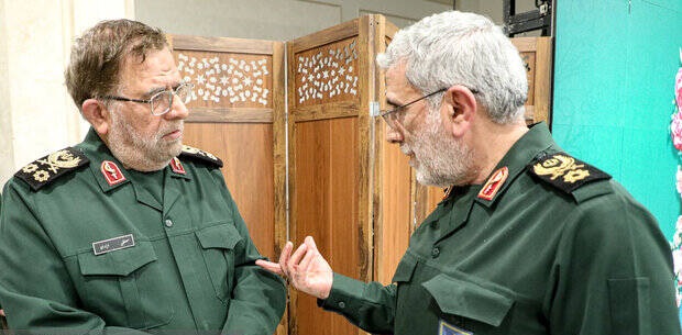 عکس/ دورهمی فرماندهان ارشد سپاه
