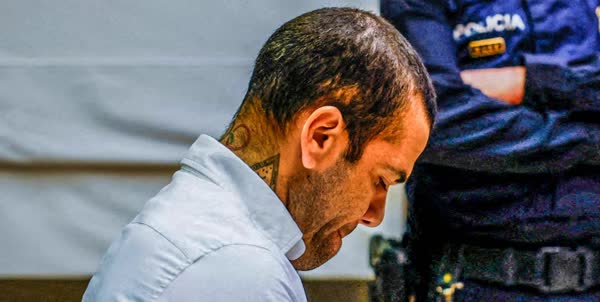 یکی از پرافتخارترین بازیکنان تاریخ فوتبال محکوم شد