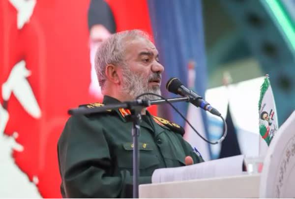 سردار علی فدوی:وقتی شیطان اصرار دارد که حرف خودش را به کرسی بنشاند ما باید در انجام تکالیف‌مان مصمم‌تر باشیم