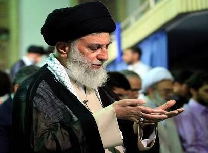 قرائت دعای فرج توسط رهبر انقلاب
