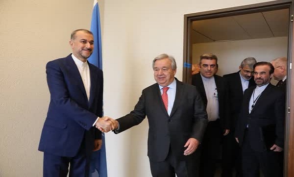  رایزنی وزیر امور خارجه با دبیرکل سازمان ملل