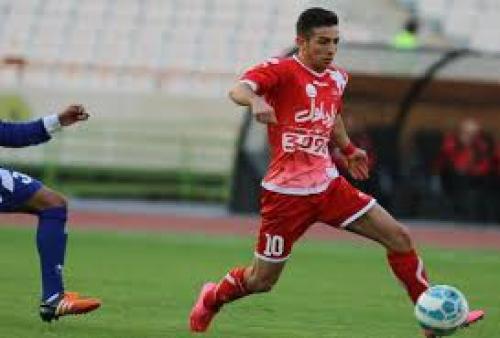 شوک به هوادران پرسپولیس:ستاره جنجالی سرخ پوشان بازی با تراکتور را ازدست داد/محرومیت ستاره پرسپولیس در بازی با تراکتور/ستاره میلیاردی نیمکت نشین شد/فوری