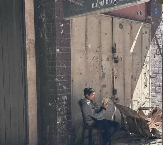 اینجا غزه هست سرزمین ایمان و توکل