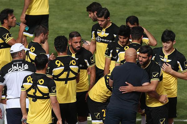 خبرخوش به هوادران پرسپولیس:موشک تیم ملی به پرسپولیس پیوست/ستاره جنجالی تیم ملی در راه باشگاه/سوپرایزه عابربانک پرسپولیس دراستانه دربی به هوادران/فوری