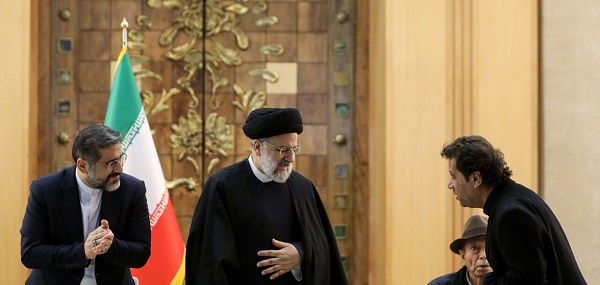 دیدار اهالی فرهنگ و هنر با رییس جمهور