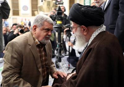 عکس/ دیدار شاعران با رهبر انقلاب
