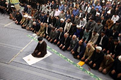 عکس/ دیدار شاعران با رهبر انقلاب