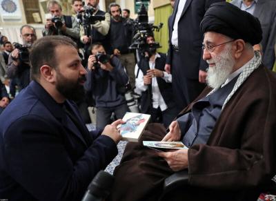 عکس/ دیدار شاعران با رهبر انقلاب