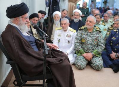 عکس/ دیدار فرماندهان نیروهای مسلح با رهبر انقلاب