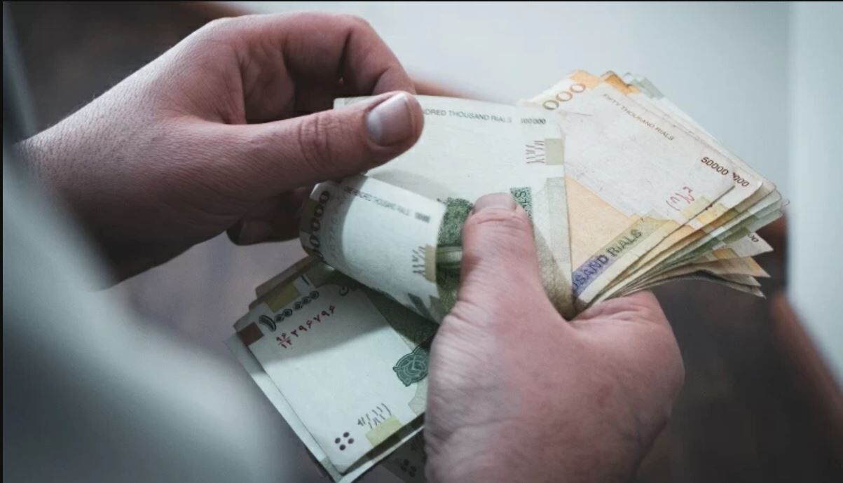  حقوق اردیبهشت‌ بازنشستگان با اعمال افزایش حقوق پرداخت می‌شود