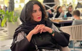  پوشش متفاوت لیلا بلوکات در یک مراسم رسمی 