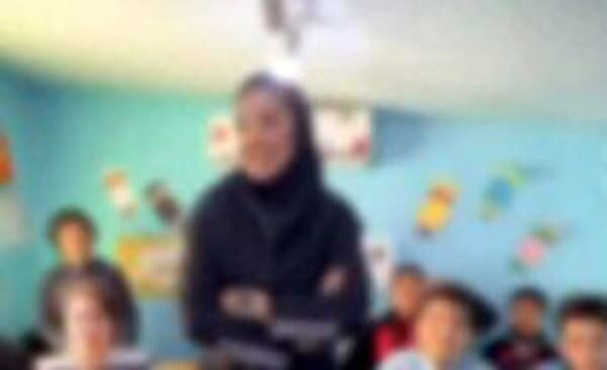برخورد قانونی با معلم بلاگرها در مدارس