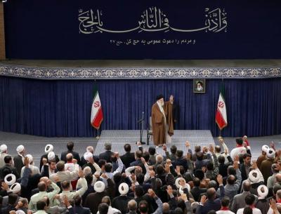 تصاویر دیدار کارگزاران حج با رهبر انقلاب