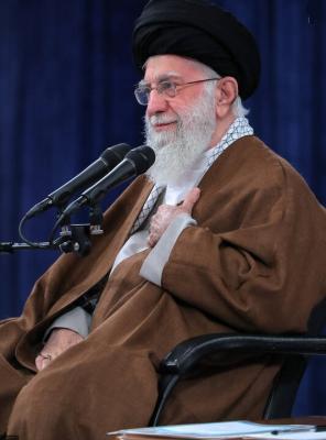 تصاویر دیدار کارگزاران حج با رهبر انقلاب