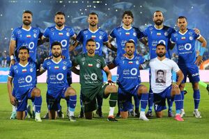 لغزش آبی ها پرسپولیس را قهرمان می کند
