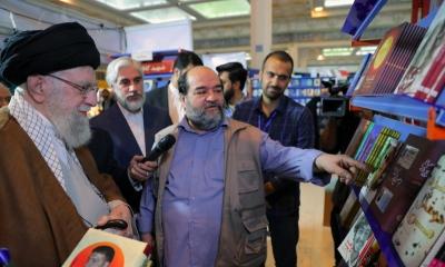 بازدید رهبر انقلاب از نمایشگاه کتاب 