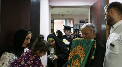 عکس/ حضور خادمان رضوی در بیمارستان کودکان