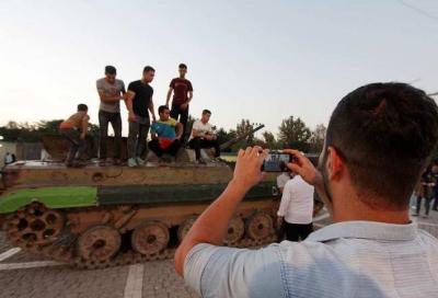 عکس/ نمایشگاه هفته دفاع مقدس افتتاح شد