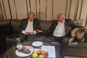 تاج با همتای فلسطینی اش دیدار کرد